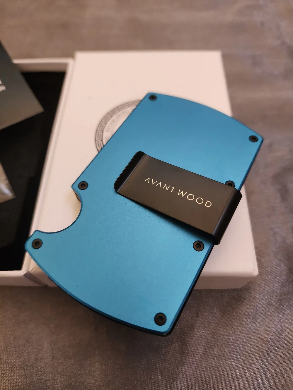 Avant Wood- Blue Metal Card Holder Wallet w/ Money Clip & MAGSAFE